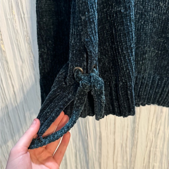 ✨AMERICAN EAGLE SWEATER - Picture 2 of 6